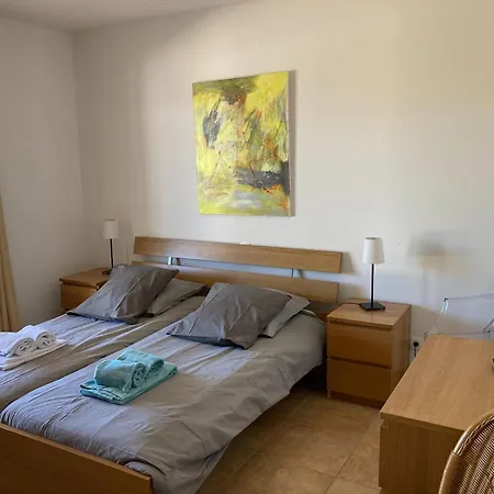 Villa In Montbrun With Pool & Vineyard Views, Cleaning Included