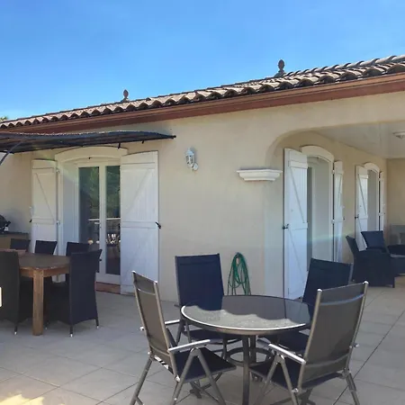 别墅 Villa In Montbrun With Pool & Vineyard Views, Cleaning Included