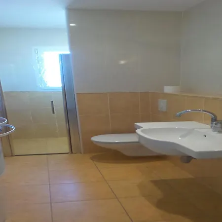 Villa In Montbrun With Pool & Vineyard Views, Cleaning Included Vila Montbrun-des-Corbières