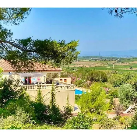 Villa In Montbrun With Pool & Vineyard Views, Cleaning Included Montbrun-des-Corbières