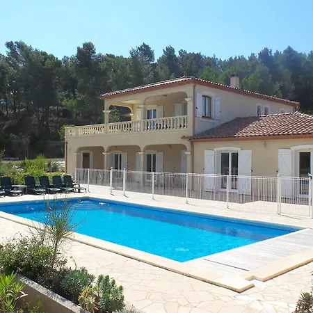 别墅 Villa In Montbrun With Pool & Vineyard Views, Cleaning Included