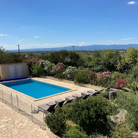 Villa In Montbrun With Pool & Vineyard Views, Cleaning Included Vila