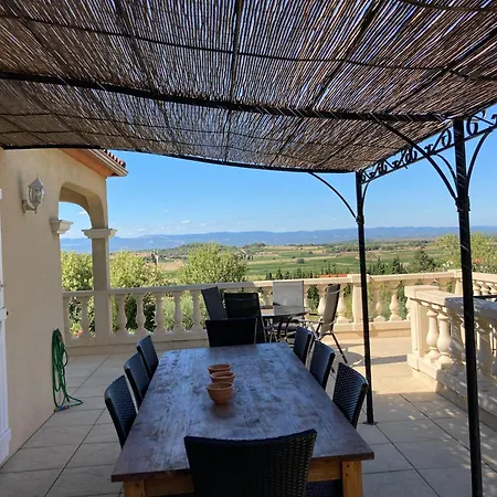 别墅 Villa In Montbrun With Pool & Vineyard Views, Cleaning Included